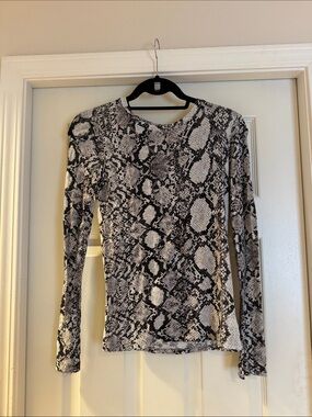 express snake print long sleeve size small